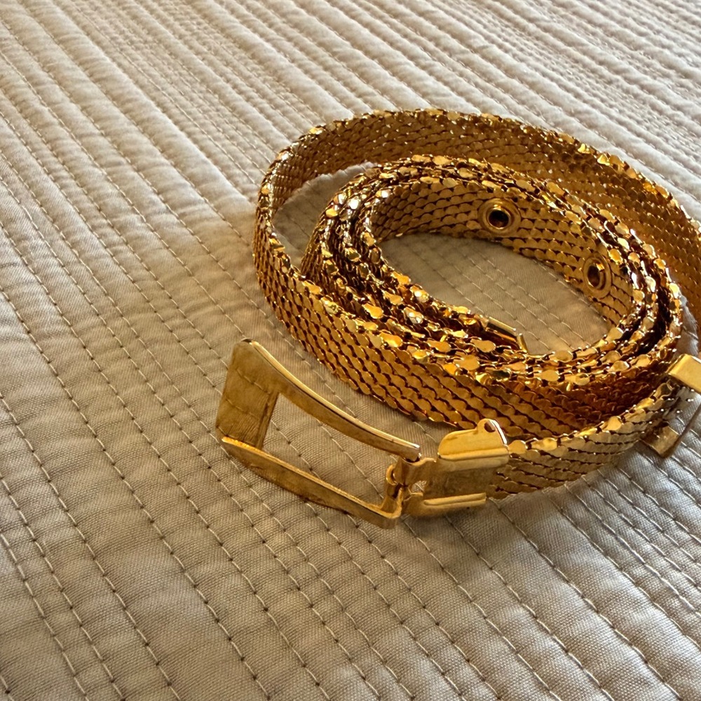Vintage Women's Gold Tone Chain Mail Mesh Belt Metallic Scale Skinny Belt M
